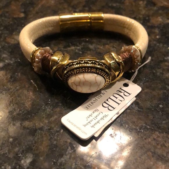 Laura Janelle RGLB bracelet magnetic closure - Picture 1 of 3